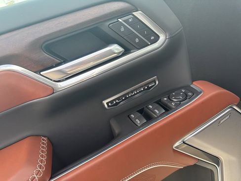 New 2026 GMC Sierra 1500 Denali Ultimate w/ LPO, Black Badging Package image 10