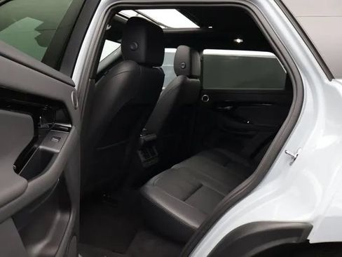 Used 2024 Land Rover Range Rover Evoque S AWD/4WD image 15