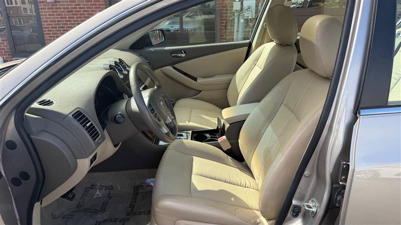 Used 2012 Nissan Altima 2.5 SL w/ 2.5SL Pkg FWD image 26