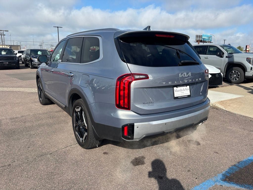 Used 2024 Kia Telluride S FWD image 7