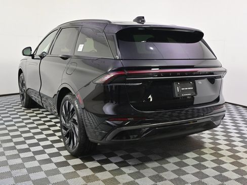 New 2026 Lincoln Nautilus Reserve image 4