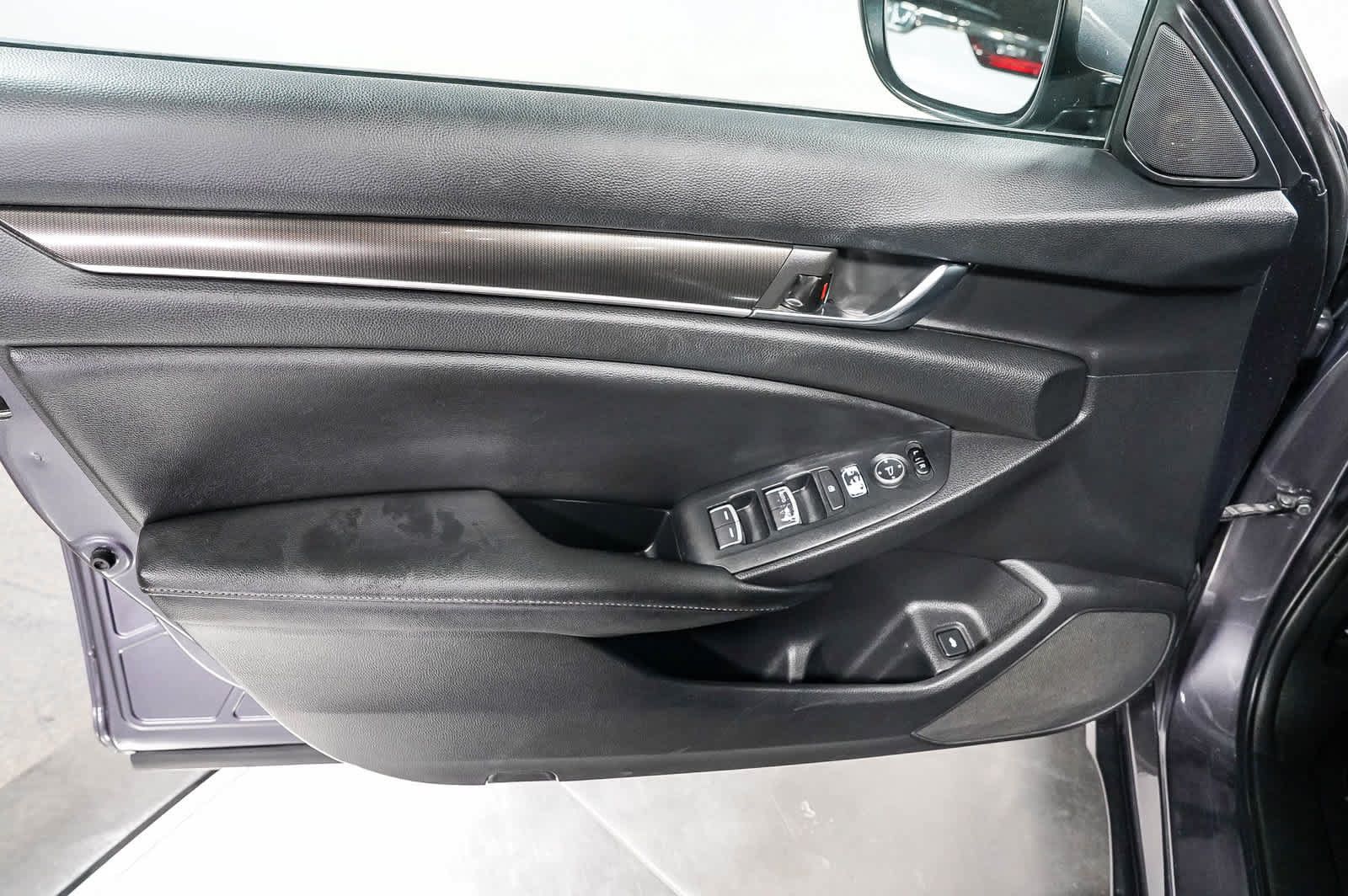 Used 2019 Honda Accord Sport image 22