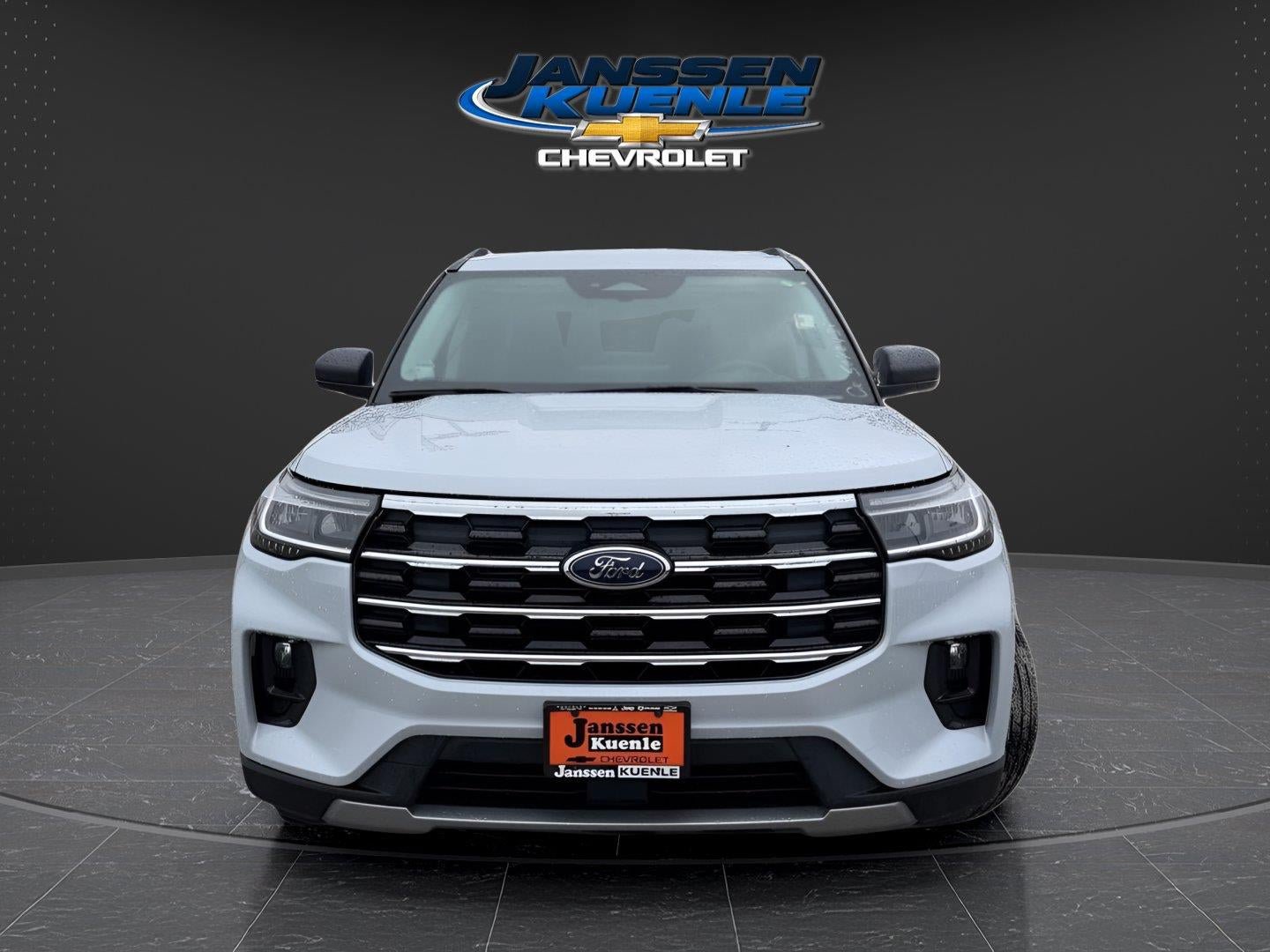 Used 2026 Ford Explorer Active w/ Active Comfort Package AWD/4WD image 8