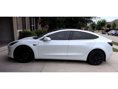 Used 2019 Tesla Model 3 Performance AWD/4WD image 2