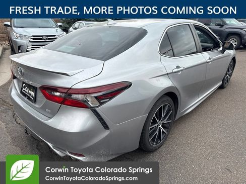 Used 2021 Toyota Camry SE FWD image 6