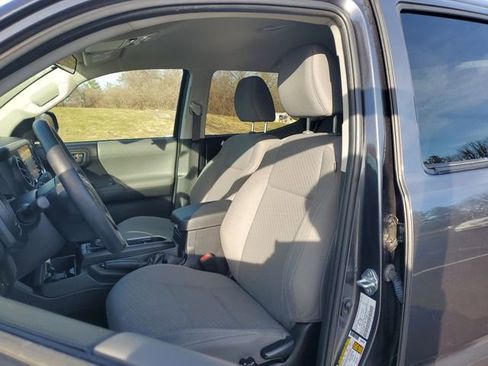 Used 2021 Toyota Tacoma SR image 19