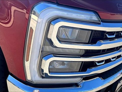 Used 2025 Ford F250 Lariat w/ Chrome Package AWD/4WD image 32