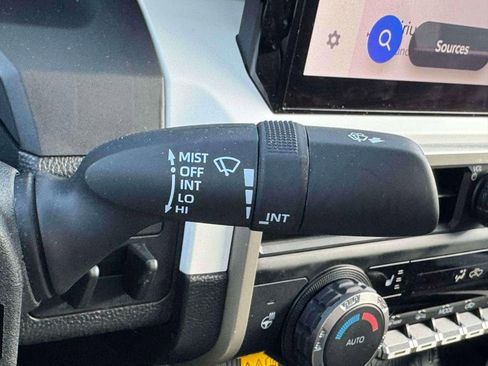 Used 2024 Toyota Tacoma TRD Sport w/ TRD Sport Upgrade Package image 23