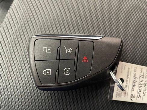 New 2026 Chevrolet Equinox LT w/ Convenience Package II AWD/4WD image 21