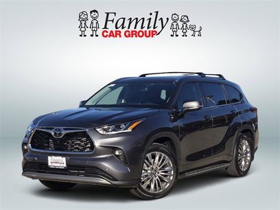 Used 2025 Toyota Highlander Platinum