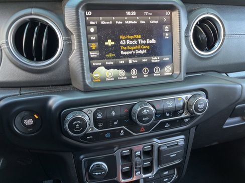 Used 2022 Jeep Wrangler Unlimited Sahara w/ Cold Weather Group image 39