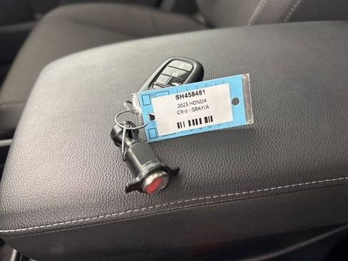 Certified 2025 Honda CR-V EX image 31