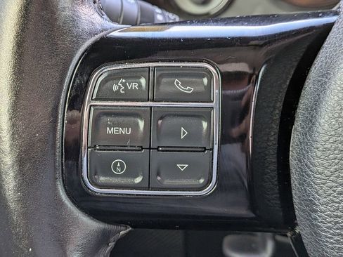 Used 2017 Jeep Wrangler Unlimited Sahara image 24