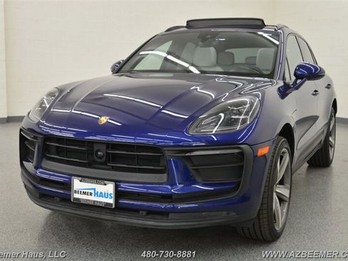 Used 2023 Porsche Macan image 1