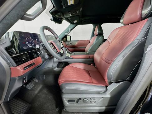 New 2026 INFINITI QX80 Autograph w/ Premium Cargo Package image 26