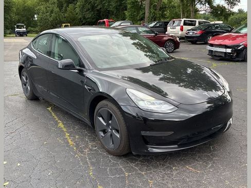 Used 2022 Tesla Model 3 Standard Range RWD image 1
