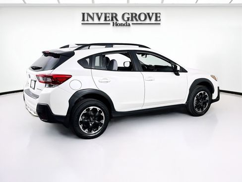 Used 2022 Subaru Crosstrek 2.0i Premium w/ Moonroof Package AWD/4WD image 5