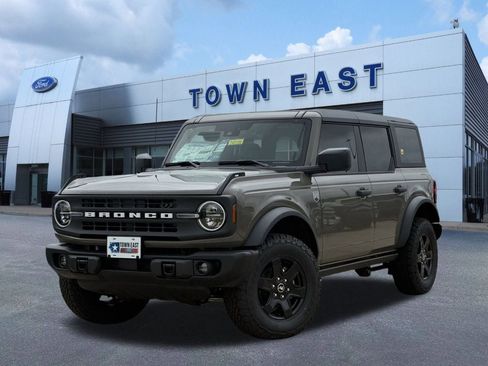 New 2025 Ford Bronco Big Bend w/ Black Diamond Package image 33