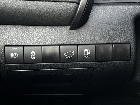 Used 2024 Toyota Camry SE image 20
