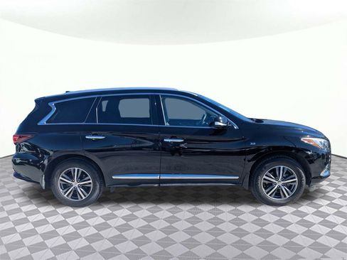 Used 2020 INFINITI QX60 Luxe w/ Essential Package image 2