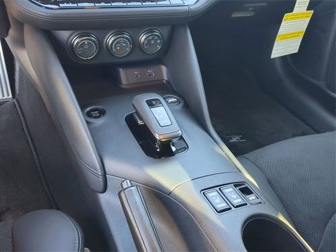 New 2024 Nissan Z Performance w/ Heritage Edition image 17
