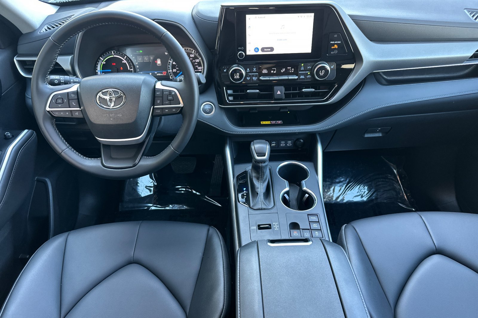 Certified 2026 Toyota Highlander XLE AWD/4WD image 16