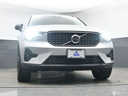 Used 2023 Volvo XC40 B5 Plus w/ Driver Assist Package image 38