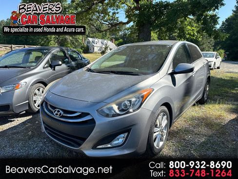 Used 2015 Hyundai Elantra GT FWD image 1