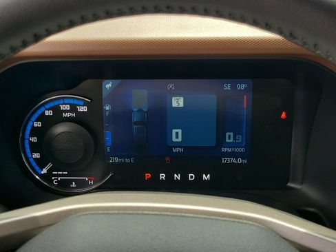 Used 2024 Ford Bronco Outer Banks AWD/4WD image 23