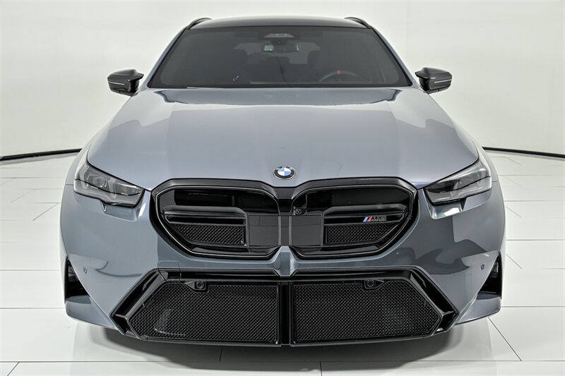 Used 2026 BMW M5 Touring AWD/4WD image 7