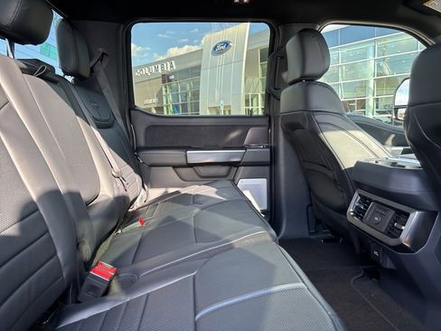 New 2026 Ford F250 Platinum w/ FX4 Off-Road Package image 15