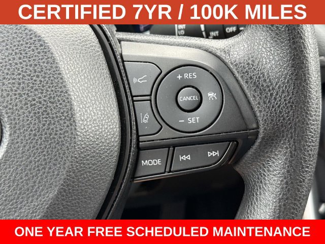Used 2024 Toyota RAV4 XLE AWD/4WD image 23