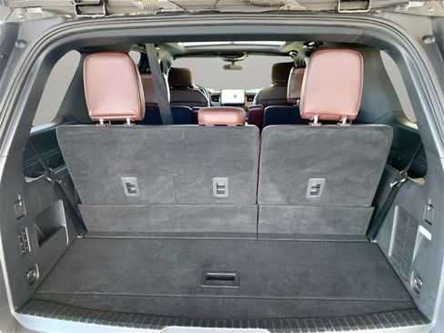 Used 2024 Ford Expedition Limited image 24