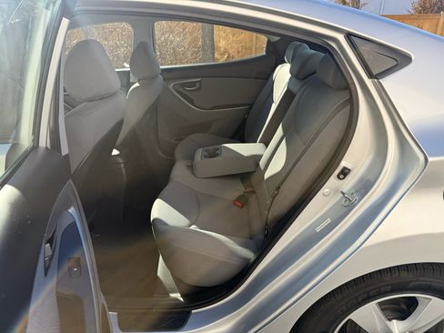 Used 2013 Hyundai Elantra GLS w/ Preferred Pkg image 15