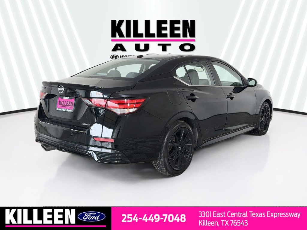 Used 2025 Nissan Sentra SR w/ Midnight Edition FWD image 9