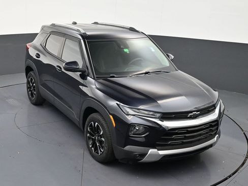 Used 2021 Chevrolet TrailBlazer LT w/ Convenience Package FWD image 19