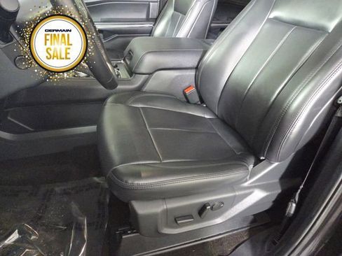 Used 2022 Ford Expedition XLT image 16