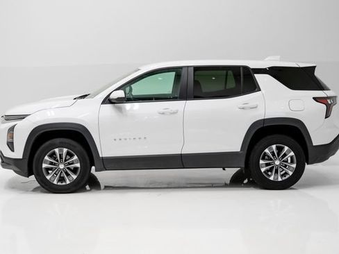 Used 2025 Chevrolet Equinox LT FWD image 28