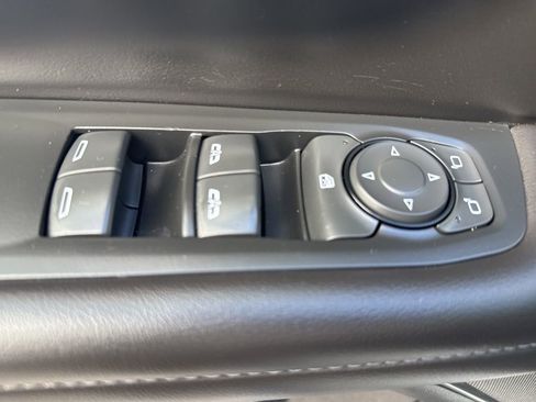 Used 2023 Chevrolet Suburban LS image 26