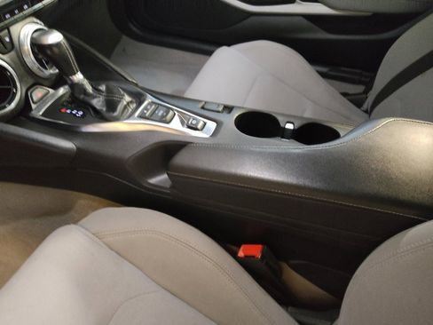 Used 2022 Chevrolet Camaro LT image 26