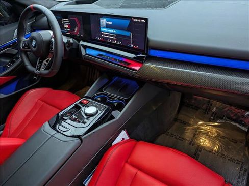 Used 2025 BMW M5 w/ Carbon Package image 19