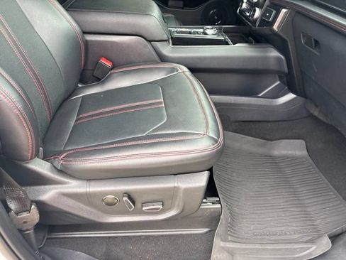 Used 2023 Ford Expedition Limited RWD image 11