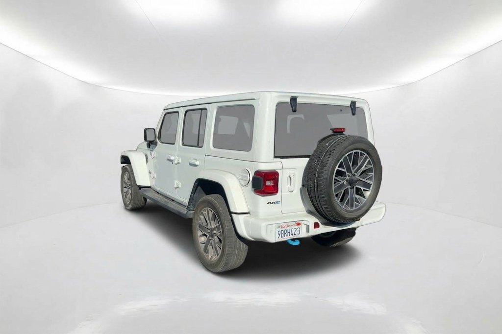 Used 2022 Jeep Wrangler Unlimited Sahara AWD/4WD image 8