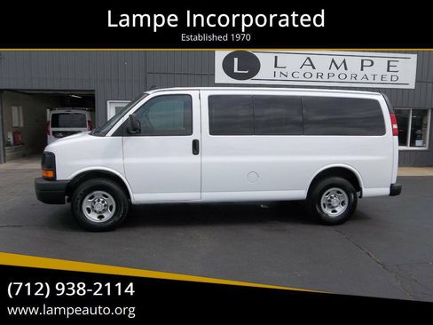 Used 2016 Chevrolet Express 3500 LS RWD image 1
