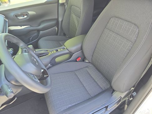 New 2026 Honda HR-V LX image 14