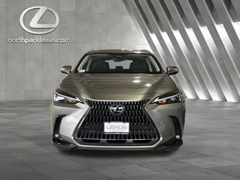 Used 2022 Lexus NX 250 FWD image 7