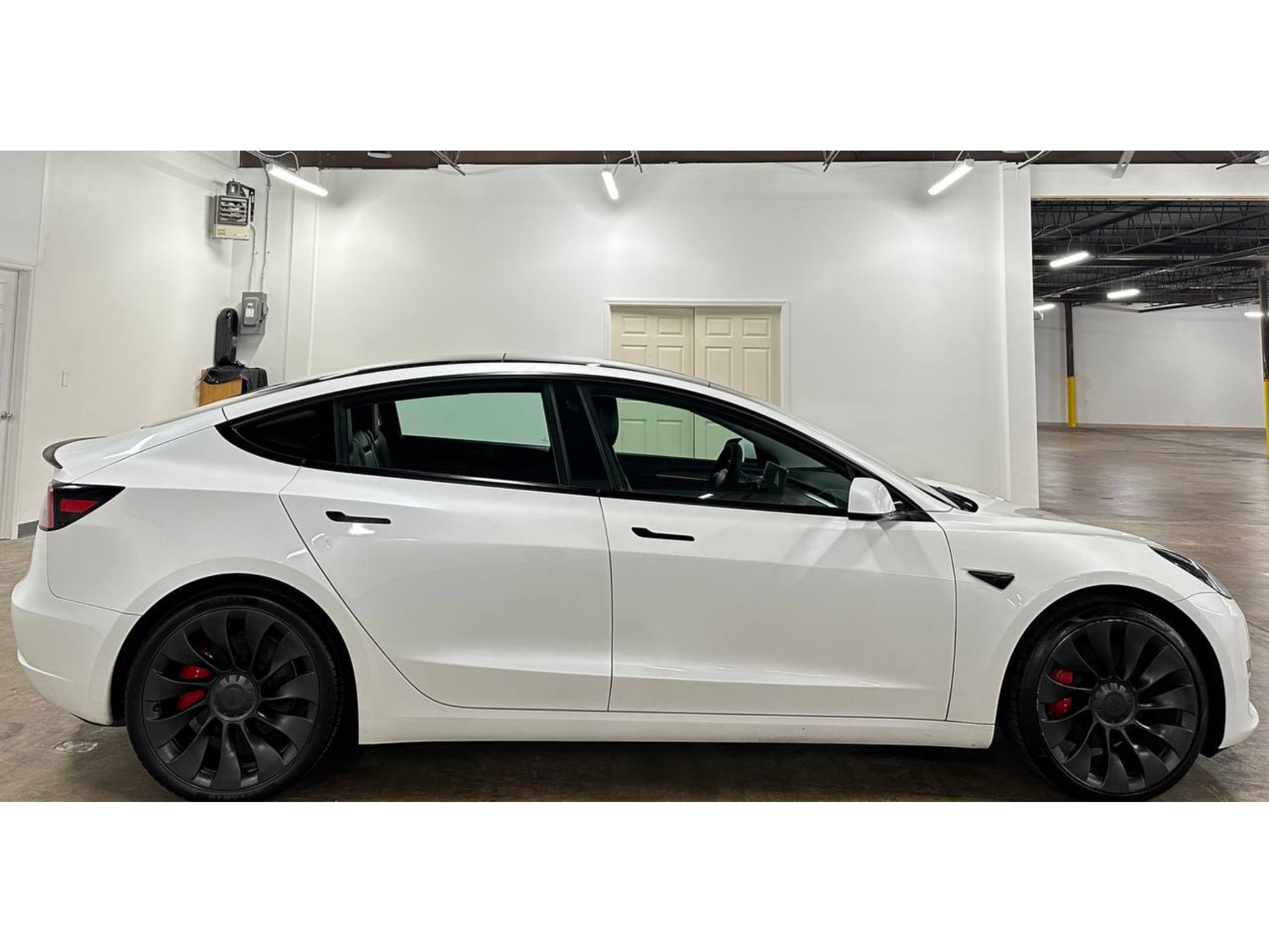 Used 2023 Tesla Model 3 Performance AWD/4WD image 9