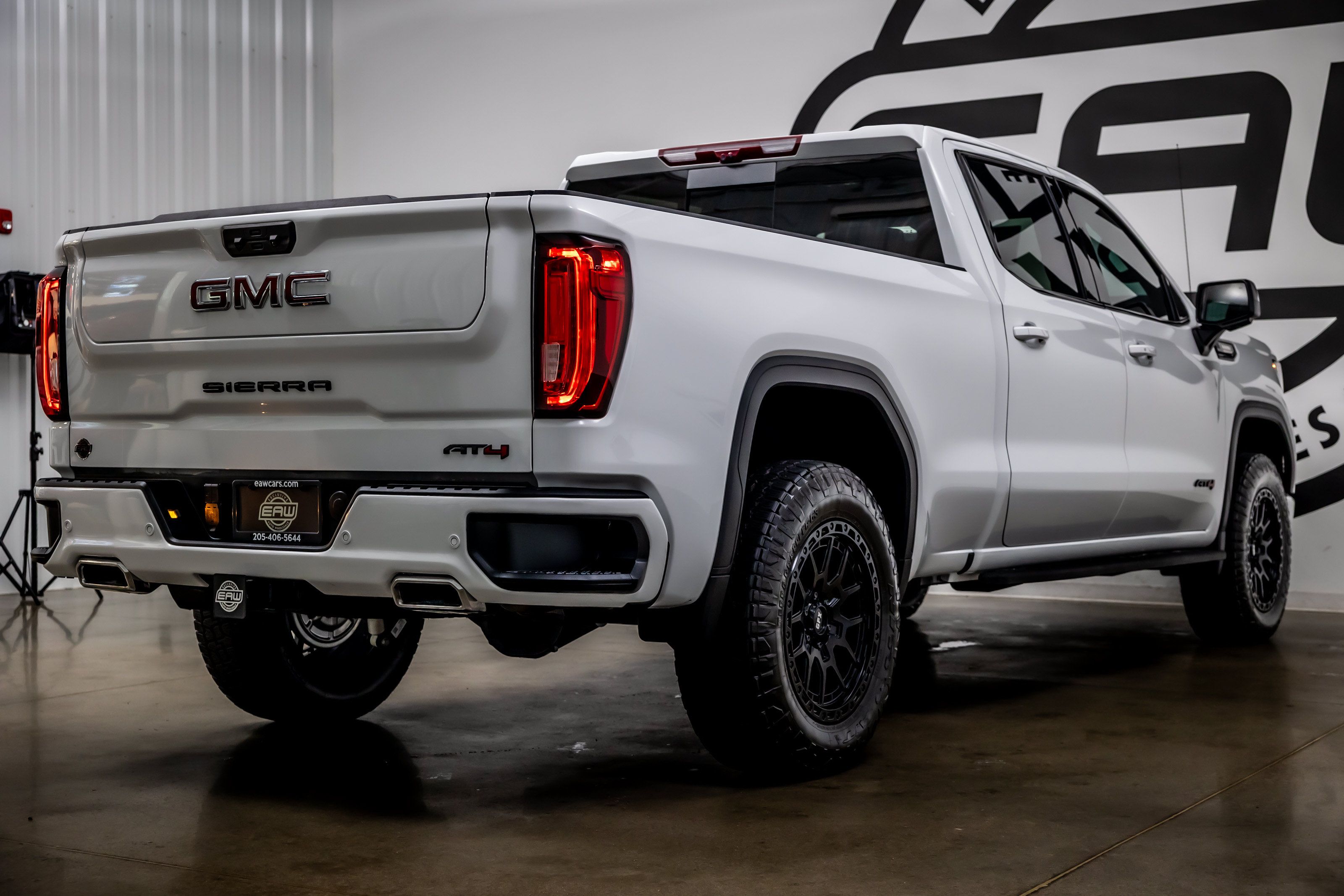 Used 2026 GMC Sierra 1500 AT4 w/ AT4 Premium Package AWD/4WD image 35