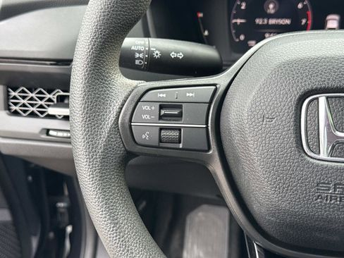 Certified 2023 Honda Accord EX image 11