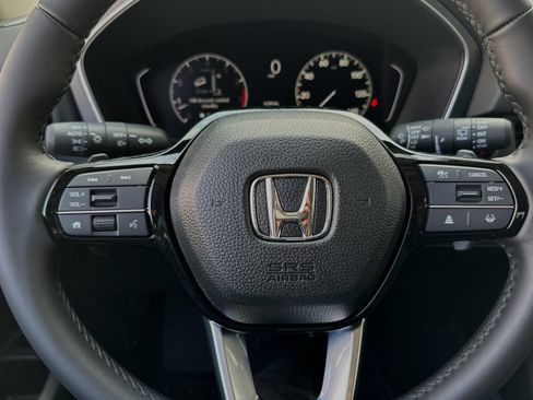 Certified 2025 Honda Pilot Touring image 28